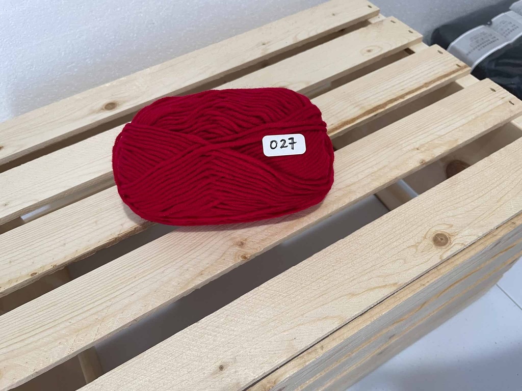 27 - Red