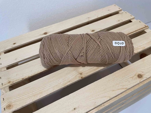 [10] 10 - Tan