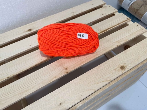[035] 35 - Orange